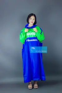 Read more about the article CÁC LOẠI ÁO MƯA THÔNG DỤNG